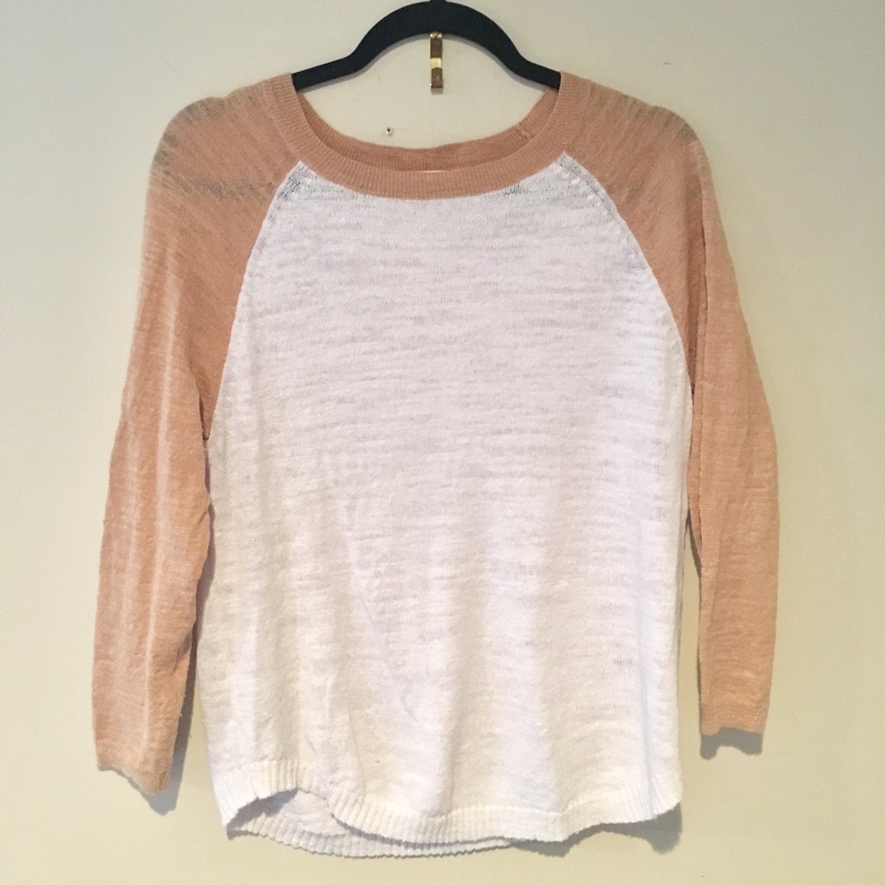 Thin sweater